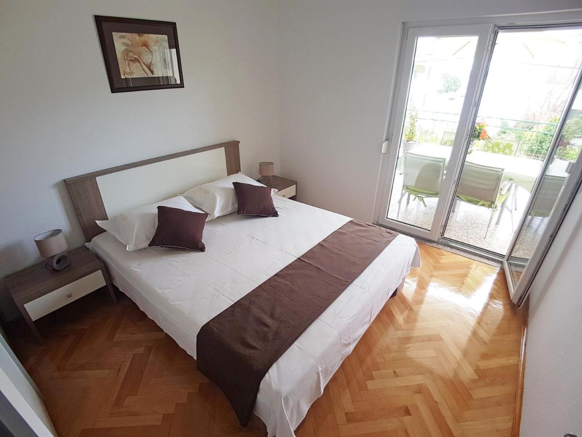 Apartments By The Sea Marina, Trogir - 14191 Exterior foto