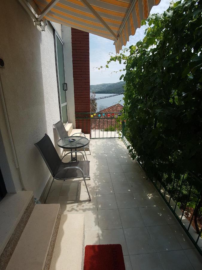 Apartments By The Sea Marina, Trogir - 14191 Exterior foto